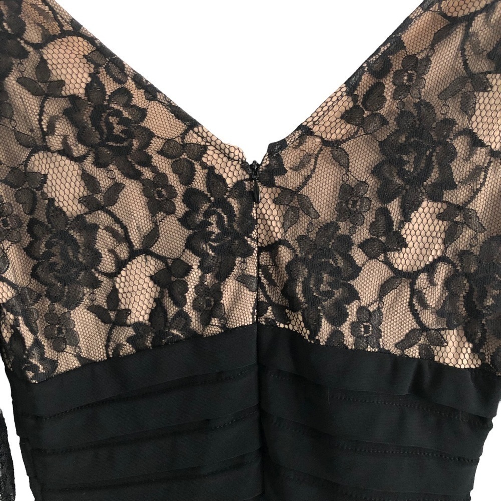 Adrianna Papell Black Lace V-Neck Dress Size 2 - Picture 7 of 11
